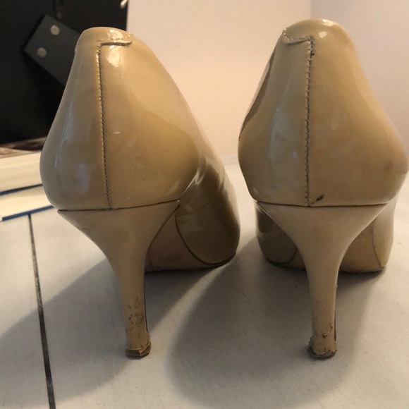 High heels - Picture 3 of 5